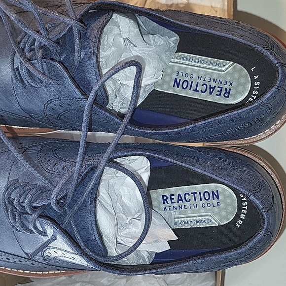 Like New Men's Kenneth Cole Reaction Navy Klay Flex Lace Up Shoes (10W) - Picture 3 of 10